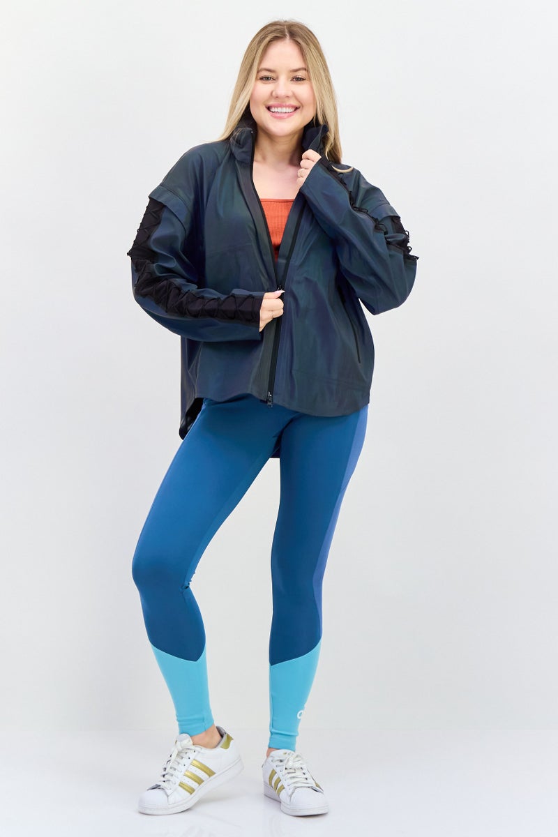 PUMA جاكيت رياضي نسائي بأكمام طويلة وقبعة للخارج، رمادي - Image 4